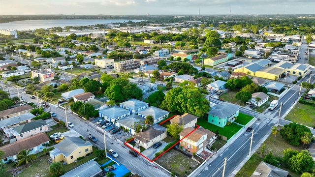 805 20th Street A,b,c, West Palm Beach, FL 33407