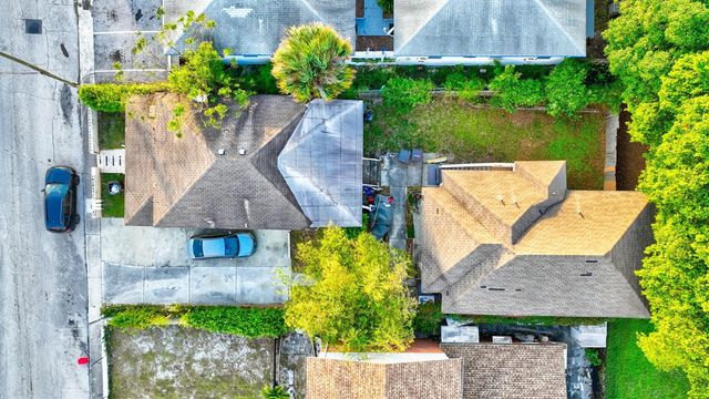 805 20th Street A,b,c, West Palm Beach, FL 33407