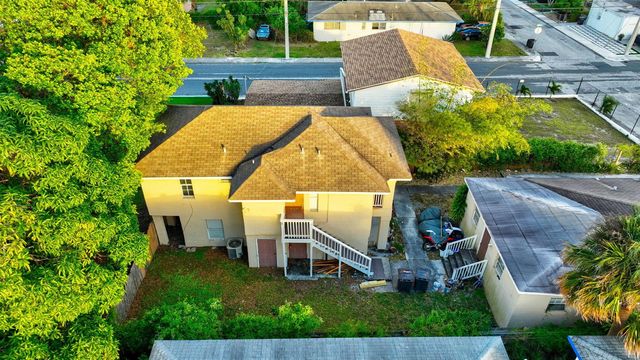 805 20th Street A,b,c, West Palm Beach, FL 33407