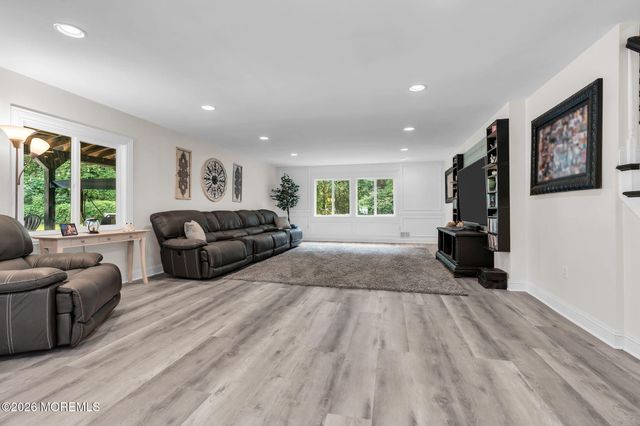 46 Shephard Drive, Middletown, NJ 07748