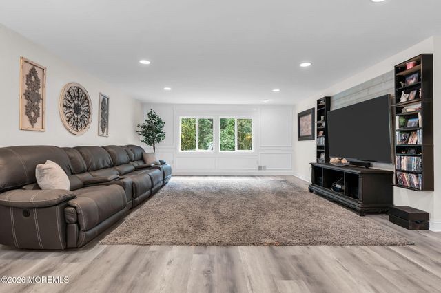 46 Shephard Drive, Middletown, NJ 07748