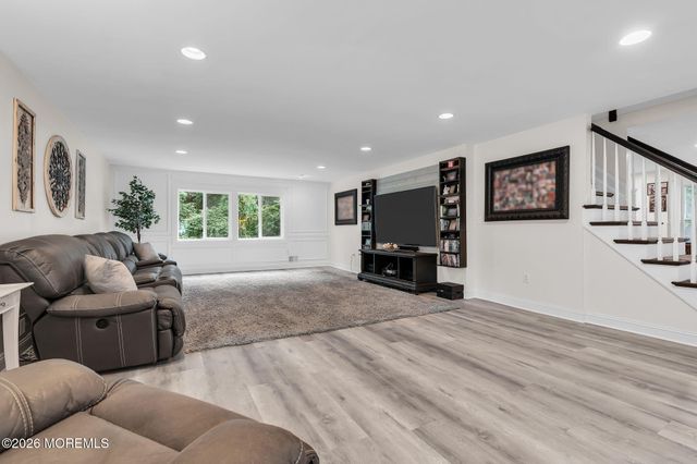 46 Shephard Drive, Middletown, NJ 07748