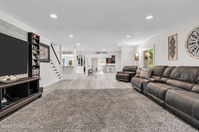 46 Shephard Drive, Middletown, NJ 07748