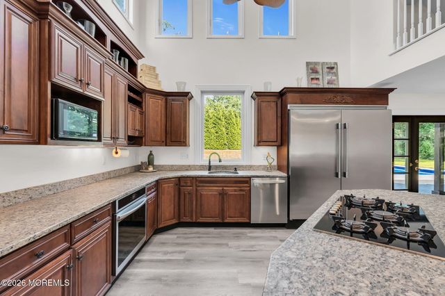 46 Shephard Drive, Middletown, NJ 07748