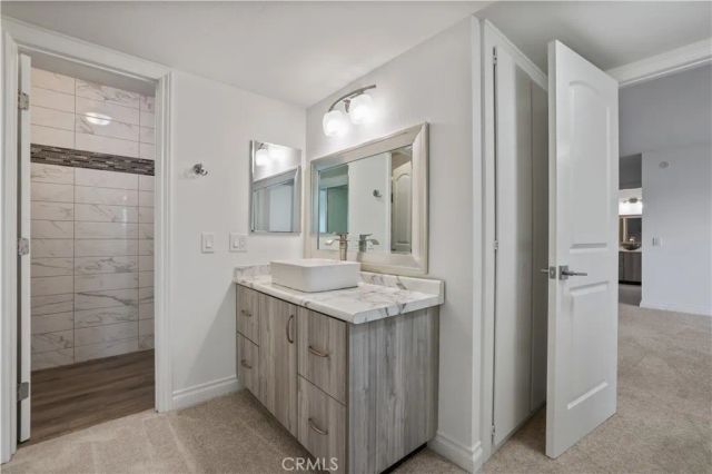 23515 Lyons 281, Valencia, CA 91355