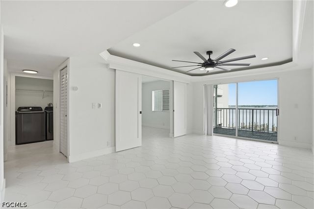 2885 Palm Beach BLVD 402, Fort Myers, FL 33916
