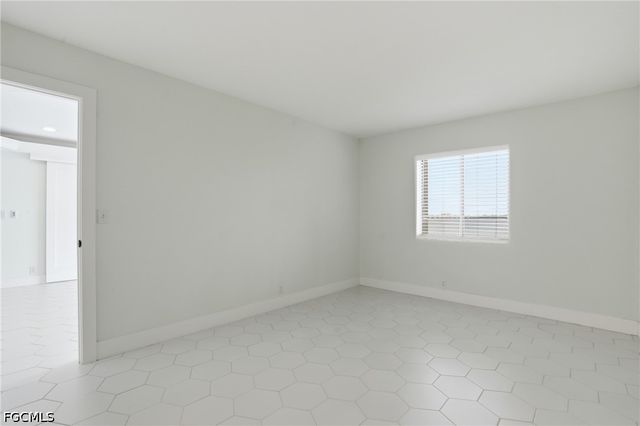 2885 Palm Beach BLVD 402, Fort Myers, FL 33916