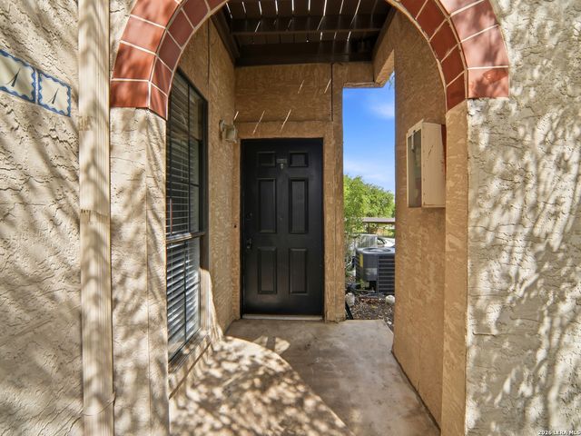 6100 Woodlake Pkwy Apt 311, San Antonio, TX 78244