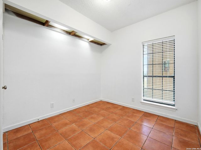 6100 Woodlake Pkwy Apt 311, San Antonio, TX 78244