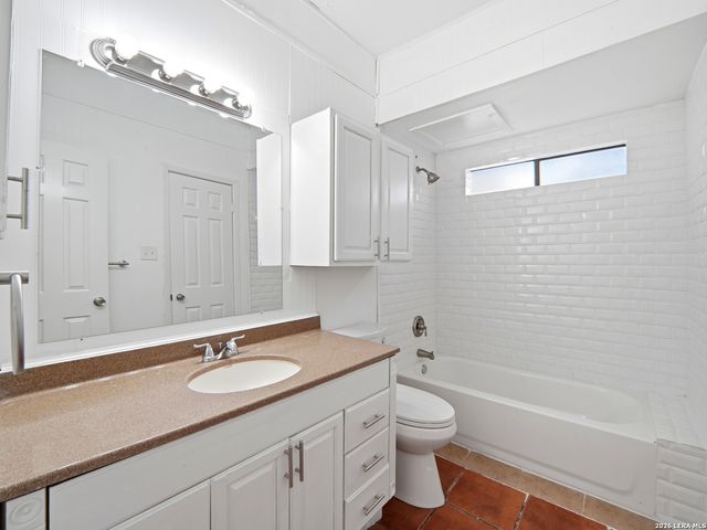 6100 Woodlake Pkwy Apt 311, San Antonio, TX 78244