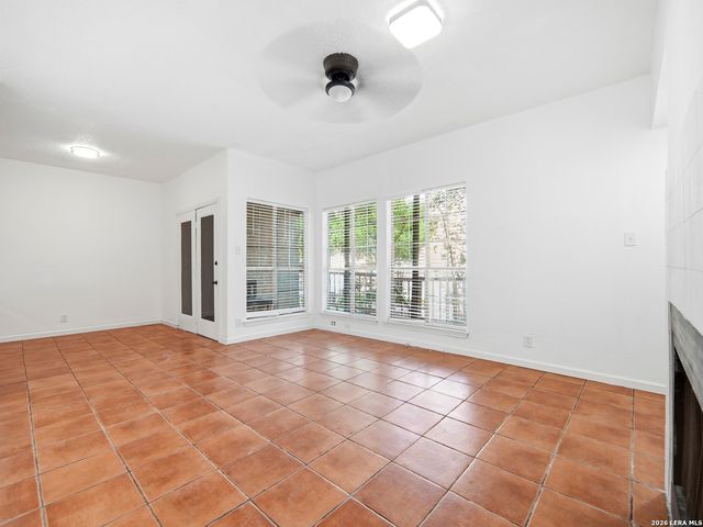 6100 Woodlake Pkwy Apt 311, San Antonio, TX 78244