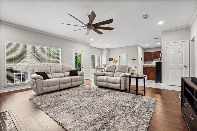 8037 St Jude Circle S, Mobile, AL 36695