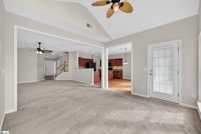 215 Brenleigh Court, Simpsonville, SC 29680