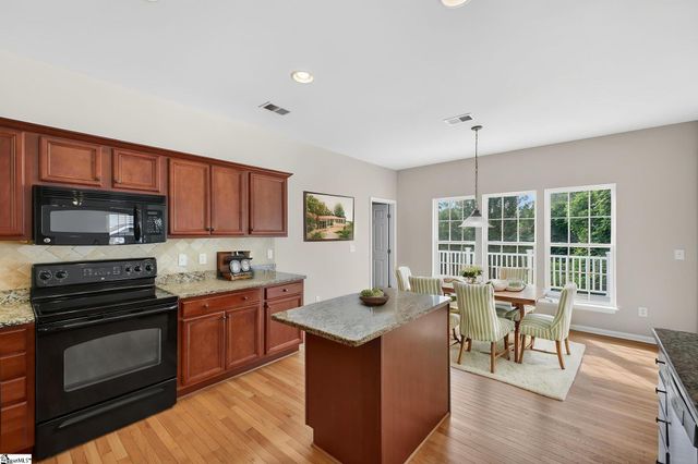 215 Brenleigh Court, Simpsonville, SC 29680