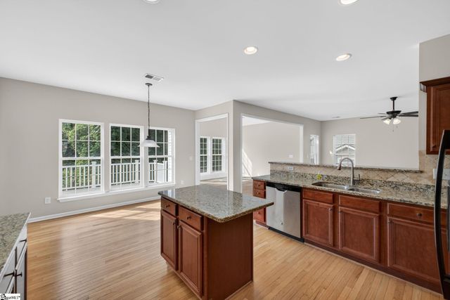 215 Brenleigh Court, Simpsonville, SC 29680