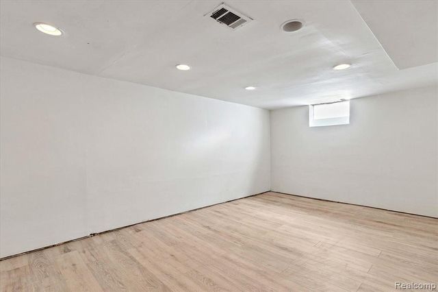 26607 Monticello Street, Inkster, MI 48141