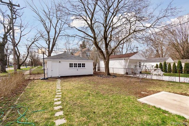 26607 Monticello Street, Inkster, MI 48141