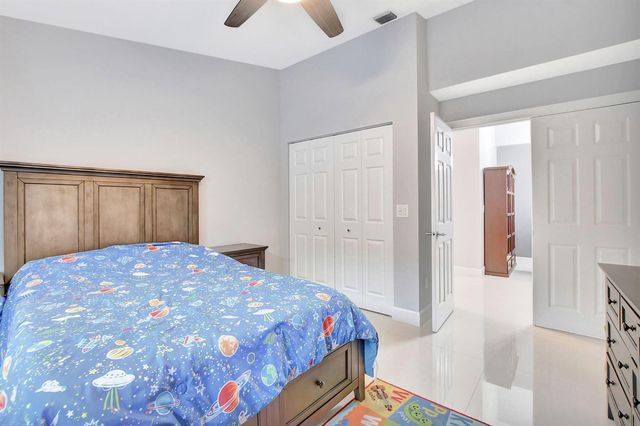 22687 Royal Crown Terrace E, Boca Raton, FL 33433
