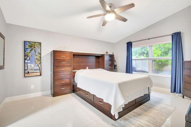 22687 Royal Crown Terrace E, Boca Raton, FL 33433