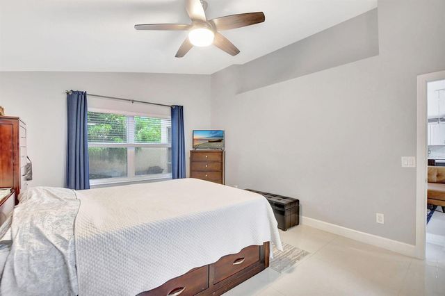 22687 Royal Crown Terrace E, Boca Raton, FL 33433