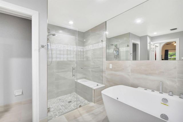 22687 Royal Crown Terrace E, Boca Raton, FL 33433