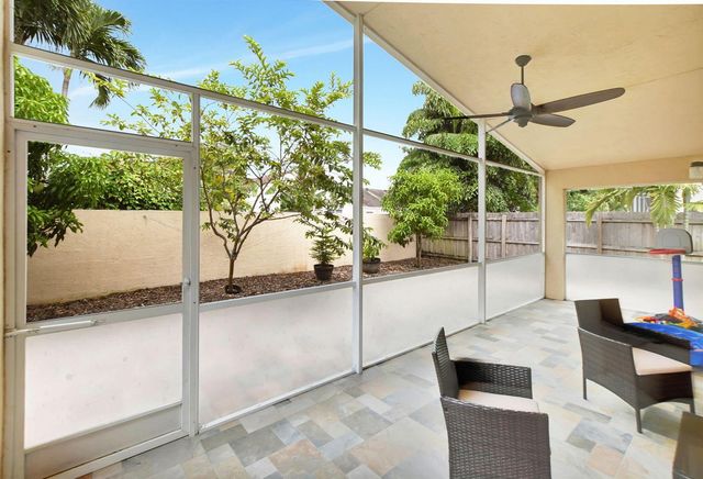 22687 Royal Crown Terrace E, Boca Raton, FL 33433