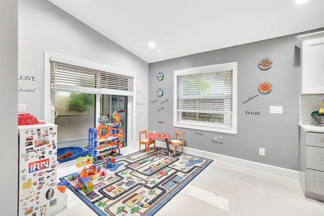 22687 Royal Crown Terrace E, Boca Raton, FL 33433