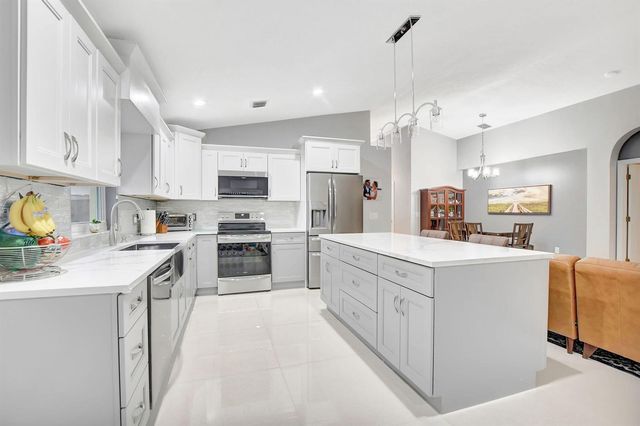 22687 Royal Crown Terrace E, Boca Raton, FL 33433