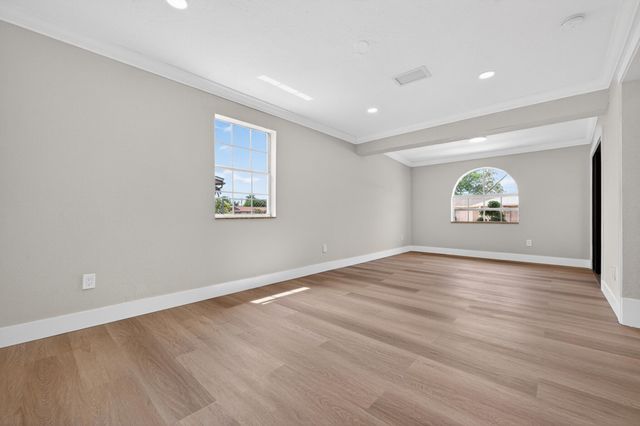 933 SE 2nd Street, Belle Glade, FL 33430