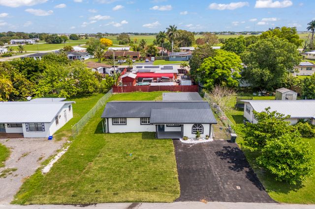 933 SE 2nd Street, Belle Glade, FL 33430