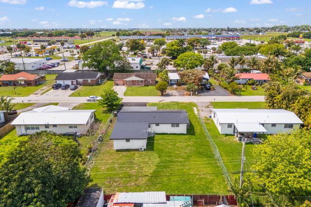 933 SE 2nd Street, Belle Glade, FL 33430