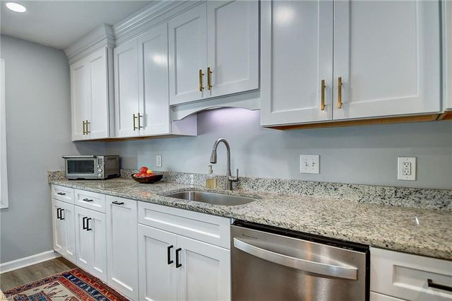 2564 Entrada DR, Virginia Beach, VA 23456