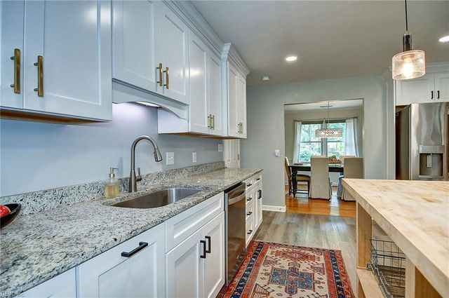 2564 Entrada DR, Virginia Beach, VA 23456