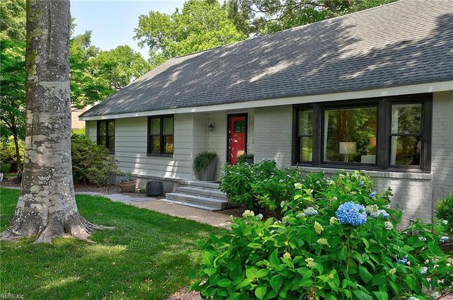 2564 Entrada DR, Virginia Beach, VA 23456