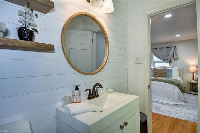 2564 Entrada DR, Virginia Beach, VA 23456