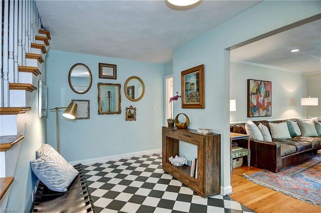 2564 Entrada DR, Virginia Beach, VA 23456