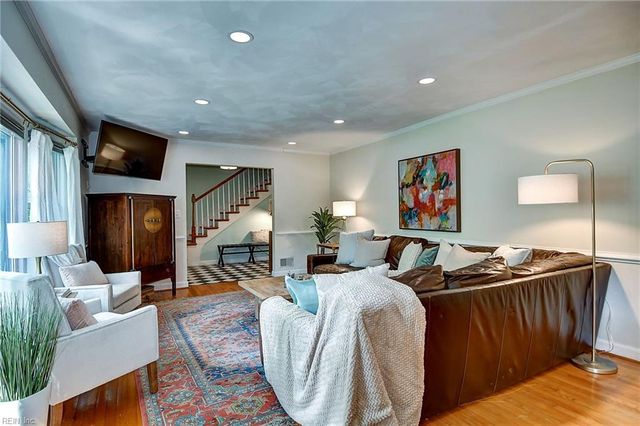 2564 Entrada DR, Virginia Beach, VA 23456