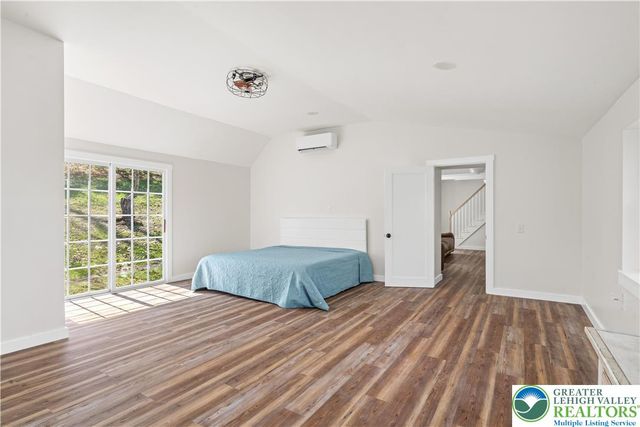 95 Gaffney Hill Road, Easton, PA 18042