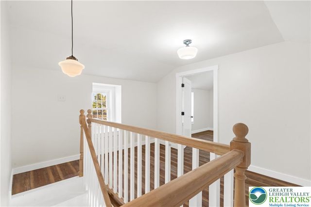 95 Gaffney Hill Road, Easton, PA 18042