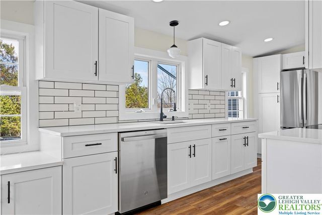 95 Gaffney Hill Road, Easton, PA 18042