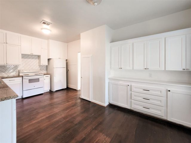 745 E 18th Street, Houston, TX 77008