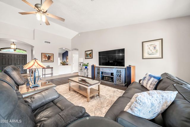 38015 N CENTRAL Avenue, Phoenix, AZ 85086