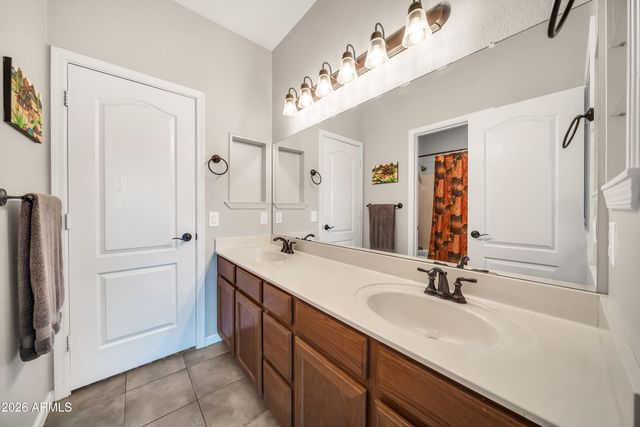 38015 N CENTRAL Avenue, Phoenix, AZ 85086