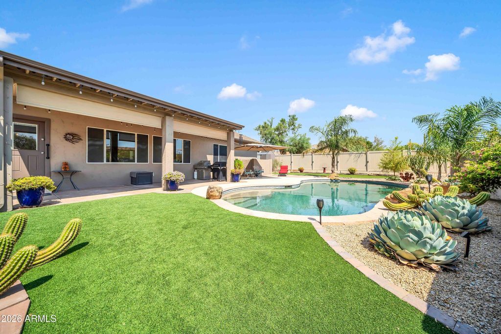 38015 N CENTRAL Avenue, Phoenix, AZ 85086 — photo 3