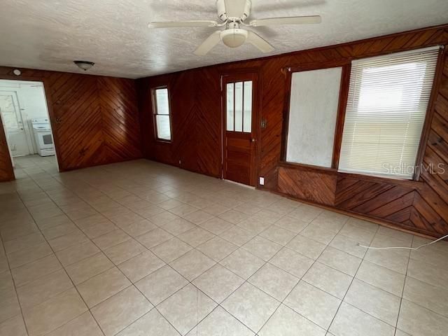 908 E FLORA STREET, Tampa, FL 33604