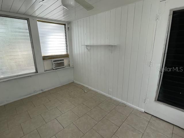 908 E FLORA STREET, Tampa, FL 33604
