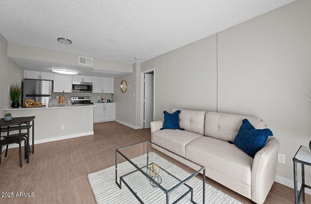 4620 W MCDOWELL Road 1S, Phoenix, AZ 85035