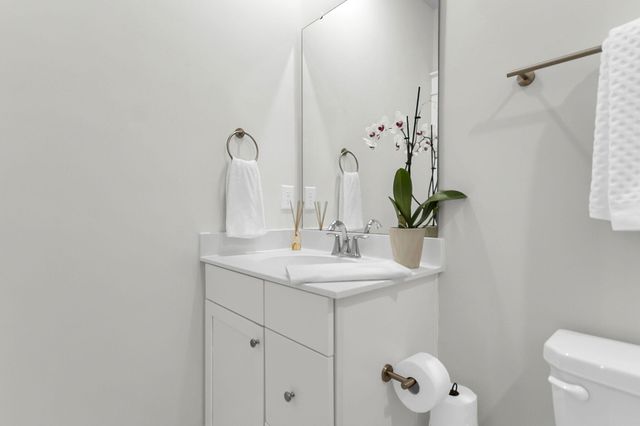 810 Kings Oak Court Unit 4, Charleston, SC 29492