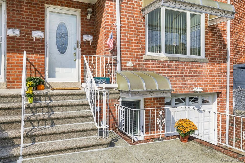 2425 Young Avenue, Bronx, NY 10469 — photo 4