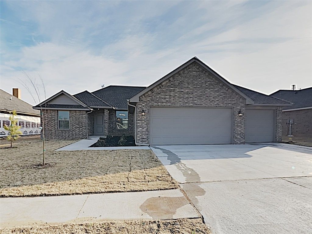 10616 Mountain Fork Drive, Yukon, OK 73099
